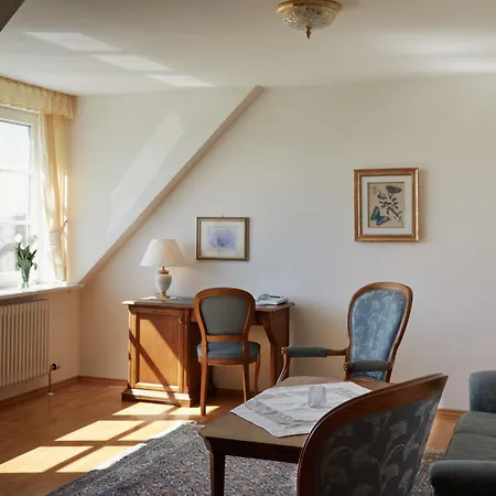 Gaestehaus Schloss Apartman
